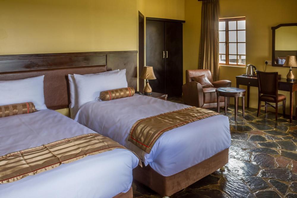 Big Valley Game Lodge Lobatse Dış mekan fotoğraf